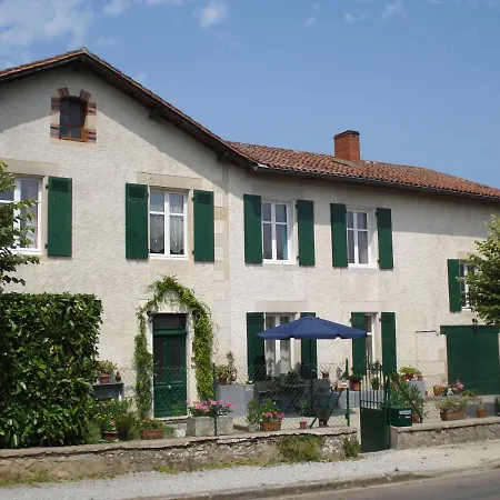 Mam'Zelle La Poule B&B