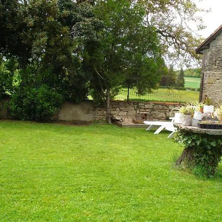 Mam'Zelle La Poule B&B Benest